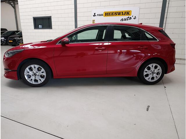 KIA CEE D Ceed 1.0 T-GDi DynamicLine Ecc | Lmv | Navi | Camera | Pdc