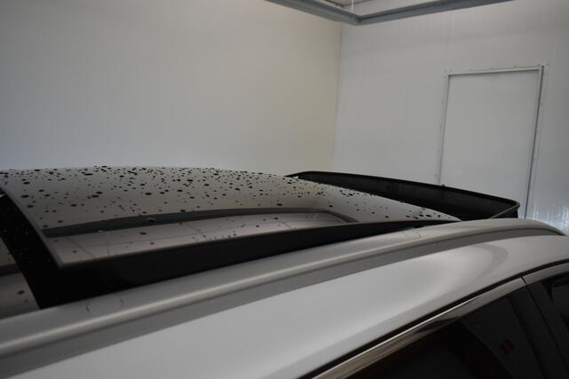 KIA CEE D Ceed Sportswagon 1.6 GDI PHEV ExecutiveLine Trekhaak El aKlep Panodak Leder Camera