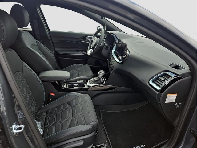 KIA CEE D Ceed Sportswagon 1.0 T-GDi MHEV Design Edition ** ACTIE MODEL ** | AUTOMAAT | Digital Cockpit | Stoelverwarming | stuurverwarming | JBL geluidsinstallatie