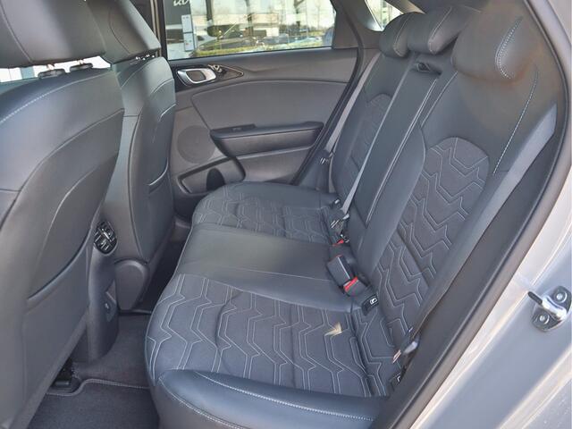 KIA CEE D Ceed 1.0 T-GDi Design Edition Navi+DAB+BT+Camera PDC V+A Stoel/Stuurverw. ECC-Airco Keyless 16"LMV Privacy Glass Tot 10Jr. Kia-Garantie