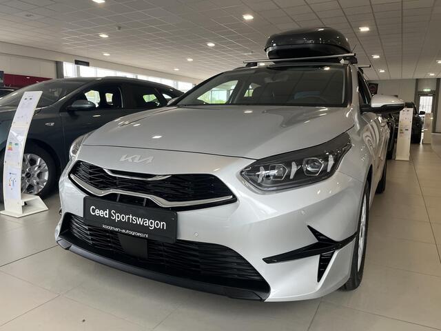 KIA CEE D Ceed Sportswagon 1.5 T-GDi DynamicPlusLine ACTIEPRIJS NU RIJKLAAR ¤ 35.900,-