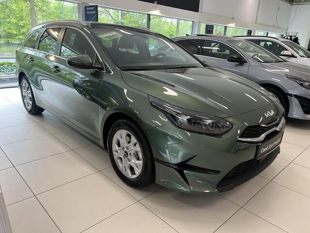 KIA CEE D Ceed Sportswagon 1.5 T-GDi DynamicPlusLine ,Geregistreerde voorraad auto, Geheel nieuw, Direct leverbaar.