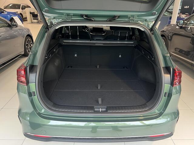 KIA CEE D Ceed Sportswagon 1.5 T-GDi DynamicPlusLine ,Geregistreerde voorraad auto, Geheel nieuw, Direct leverbaar.