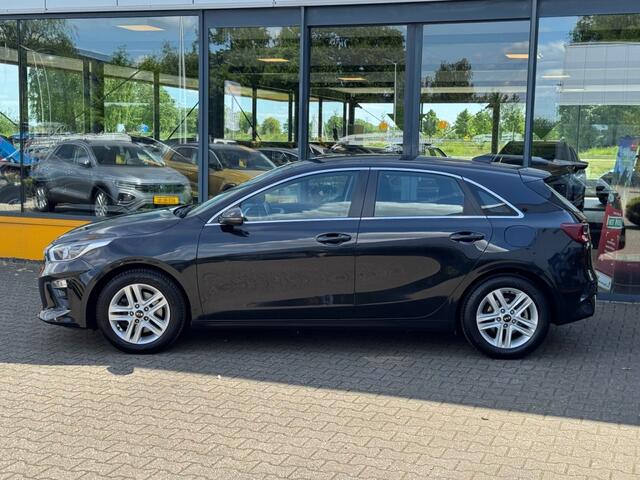 KIA CEE D 1.0 T-GDI DynamicLine - camera - navi - climate control