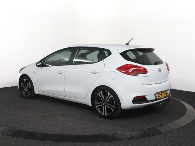 KIA CEE D cee'd 1.6 GDI ComfortLine | LED | Cruise | Camera | trekhaak |