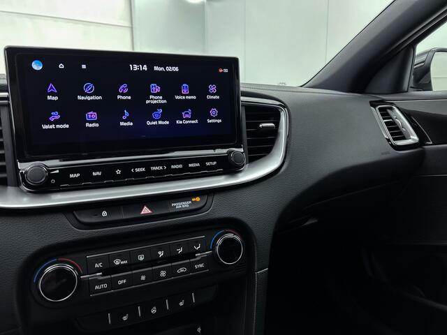 KIA CEE D Ceed Sportswagon 1.5 T-GDi GT-PlusLine 7-DCT Navigatie | Stoelverwarming | Stuurverwarming | Climate Control