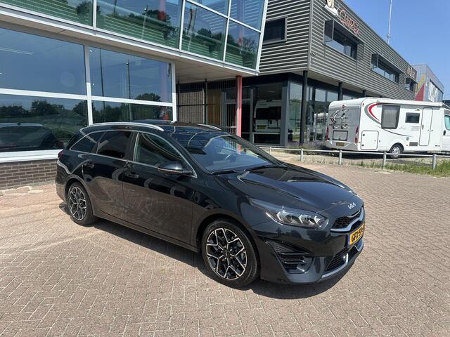 KIA CEE D Ceed Sportswagon 1.5 T-GDi GT-Line Pano | Nieuw Geleverd | Stoelverwarming
