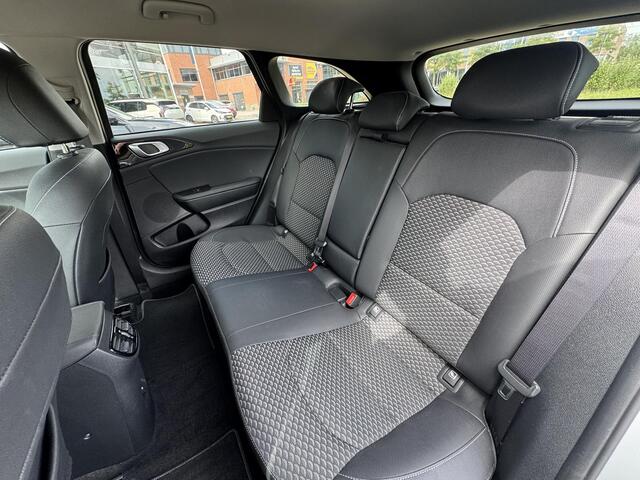 KIA CEE D Ceed Sportswagon 1.0 T-GDi DynamicPlusLine | Stoel/Stuurverwarming | Dodehoekdetectie | Keyless | Draadloos Opladen | Enz...