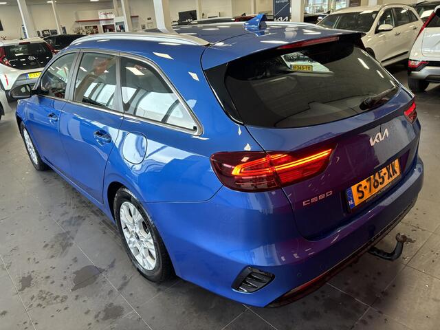 KIA CEE D Ceed Sportswagon 1.5 T-GDi DynamicLine Trekhaak | Cruise controle | Climate controle | Achteruitrijcamera | Parkeer sensoren