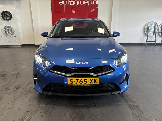 KIA CEE D Ceed Sportswagon 1.5 T-GDi DynamicLine Trekhaak | Cruise controle | Climate controle | Achteruitrijcamera | Parkeer sensoren