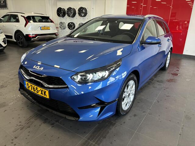 KIA CEE D Ceed Sportswagon 1.5 T-GDi DynamicLine Trekhaak | Cruise controle | Climate controle | Achteruitrijcamera | Parkeer sensoren