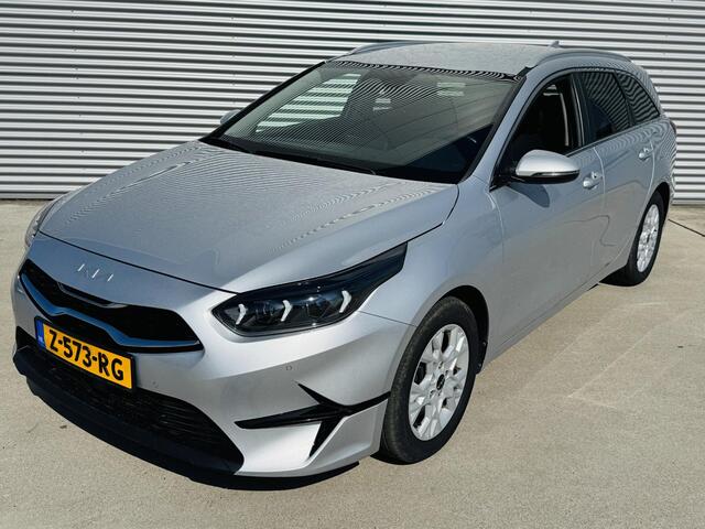 KIA CEE D Ceed Sportswagon 1.0 T-GDi DynamicPlusLine Navi | Dodehoek detectie | Stoel- & stuurwielverw. | Elektr. bedienbare achterklep | Camera, PDC voor + achter | Smart key | BTW-auto