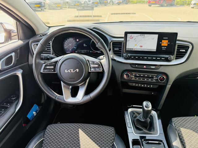 KIA CEE D Ceed Sportswagon 1.0 T-GDi DynamicPlusLine Navi | Dodehoek detectie | Stoel- & stuurwielverw. | Elektr. bedienbare achterklep | Camera, PDC voor + achter | Smart key | BTW-auto