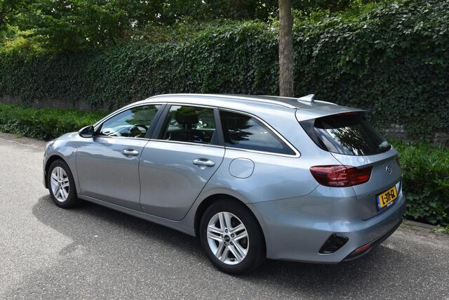KIA CEE D Ceed Sportswagon 1.0 T-GDi DynamicLine | HYBRIDE | AUTOMAAT | CARPLAY | CAMERA