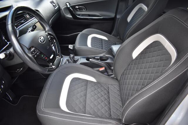 KIA CEE D Cee'd Sportswagon 1.0 T-GDi GT-Line / Navigatie / Keyless / Trekhaak / Xenon / Camera /