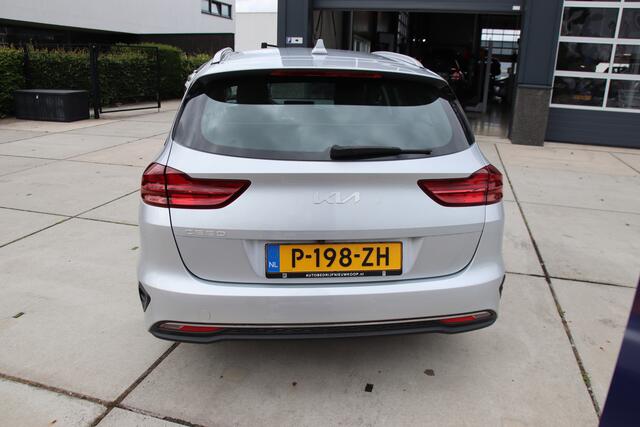 KIA CEE D Ceed Sportswagon 1.0 T-GDi Groot Navi, ACC, Nl auto 1e eig! Zomer aanbieding!