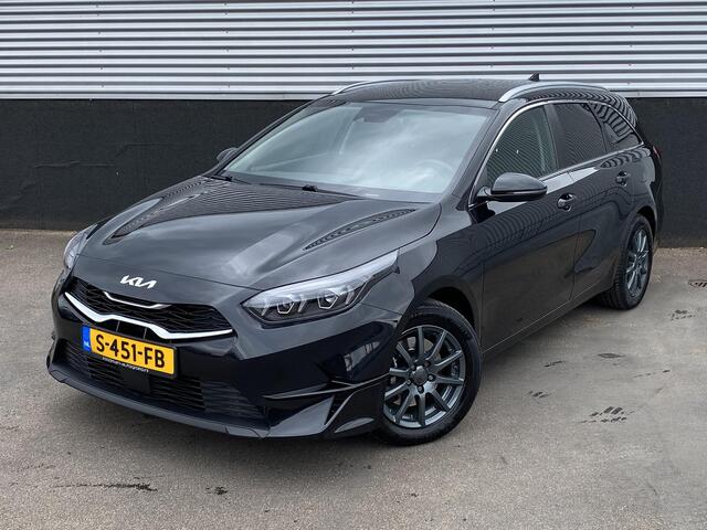 KIA CEE D Ceed Sportswagon 1.0 T-GDi DynamicPlusLine Navigatie, Dodehoekdetectie, Stoel- & Stuurwiel verwarmd, Privacy glass, Smart Key, elek. Achterklep, Nieuw geleverd + onderhoudshistorie