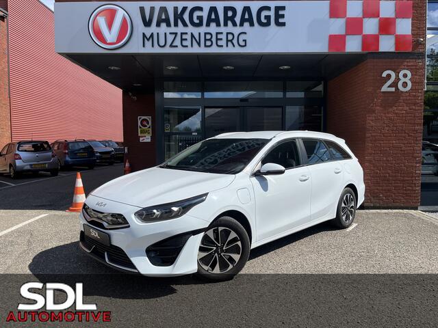 KIA CEE D Ceed Sportswagon 1.6 GDI PHEV DynamicLine // FULL LED // KEYLESS // CAMERA+SENSOREN // STOEL+STUURVERWARMING // NAVI+CARPLAY //