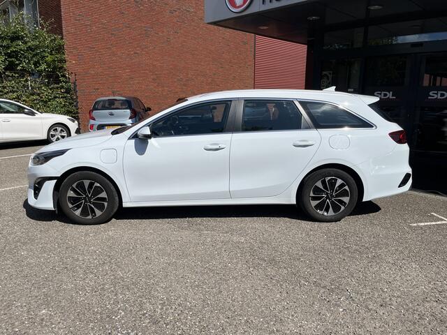 KIA CEE D Ceed Sportswagon 1.6 GDI PHEV DynamicLine // FULL LED // KEYLESS // CAMERA+SENSOREN // STOEL+STUURVERWARMING // NAVI+CARPLAY //