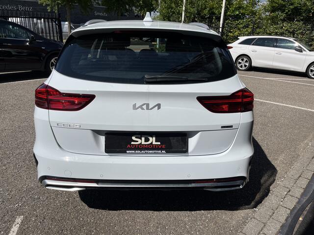 KIA CEE D Ceed Sportswagon 1.6 GDI PHEV DynamicLine // FULL LED // KEYLESS // CAMERA+SENSOREN // STOEL+STUURVERWARMING // NAVI+CARPLAY //