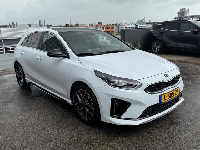 KIA CEE D Ceed 1.0 T-GDi GT-Line Schuif/kanteldak, Stoel- & Stuurwiel verwarmd, NL-auto, Navigatie, Achteruitrijcamera, Smart Key, Climate control