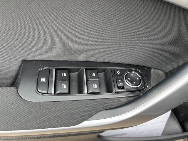 KIA CEE D Ceed 1.0 T-GDi DynamicLine 6-BAK LMV | NAVIGATIE | ACHTERUITRIJCAMERA