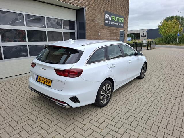KIA CEE D Ceed Sportswagon 1.6 GDI PHEV DynamicLine Nieuw type