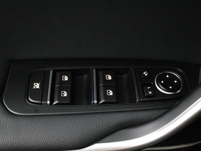 KIA CEE D Ceed Sportswagon 1.5 T-GDi GT-PlusLine | Company Car | 10 Jaar Garantie | Black Edition | Panoramadak | Adaptive Cruise Control | Lichtmetalen Velgen 19" | Beschikbaar per 01-11-2025