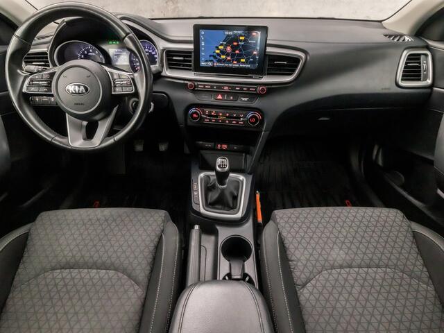 KIA CEE D Ceed Sportswagon 1.0 T-GDi Sport (APPLE CARPLAY, GROOT NAVI, CAMERA, SPORTSTOELEN, LANE ASSIST, LED KOPLAMPEN, NIEUWSTAAT)