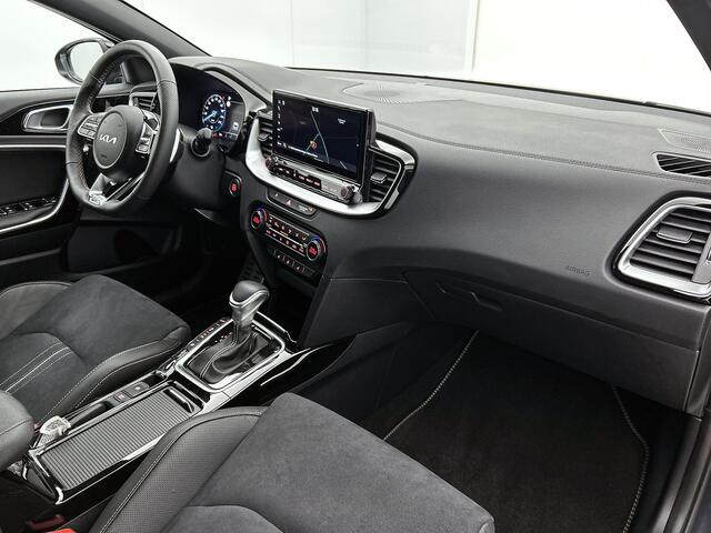 KIA CEE D Ceed Sportswagon 1.5 T-GDi GT-Line Stoel en stuurwielverwarming | Climate Control | Led Koplampen | Apple Car Play