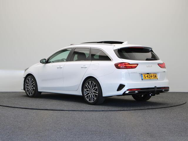 KIA CEE D Ceed Sportswagon 1.5 T-GDi GT-PlusLine | Panoramadak | Stoel en Stuurverwarming | JBL Audio |