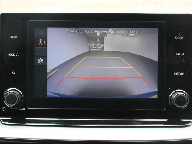 KIA CEE D Ceed Sportswagon 1.6 GDI PHEV DynamicLine Climate control Achteruitrijd camera Cruise control Parkeersensoren LED Lane assist Apple Carplay/ Android auto