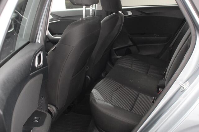 KIA CEE D Ceed Sportswagon 1.0 T-GDi Active SW | Navigatie | Apple Carplay/Android Auto | Climate Control | Camera | Extra Getint Glas