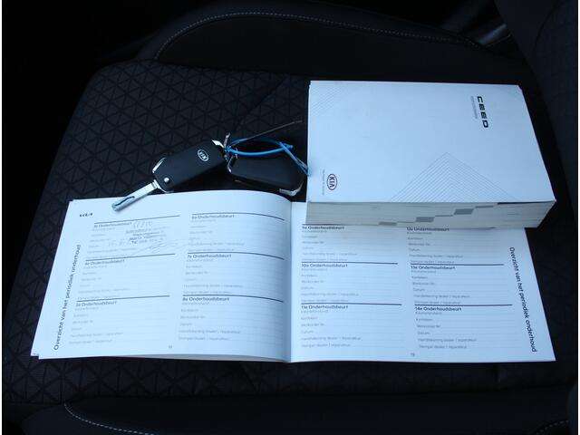 KIA CEE D Ceed 1.0 T-GDi DynamicLine | CAMERA | CARPLAY | NAVIGATIE | PDC | LMV | CRUISE