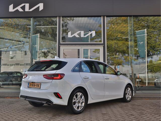KIA CEE D Ceed 1.0 T-GDi DynamicLine | Climate Control | Cruise Control | Navigatie | Camera | 6-bak | Tot 10Jr. Kia-Garantie