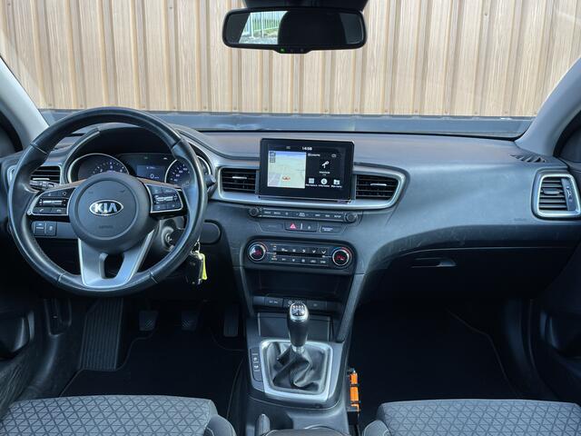 KIA CEE D Ceed 1.6 CRDi DynamicLine | Exportprijs | Airconditioning | Cruise Control | Apple Carplay | Android Auto | Lichtmetaal 16'' | Radio | Navigatie |
