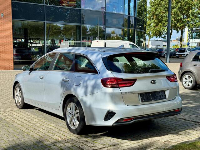 KIA CEE D Ceed 1.6 CRDi ExecutiveLine | Handel/Export | Start niet | Exportprijs | Airconditioning | Automaat | Cruise Control | Apple Carplay | Android Auto |