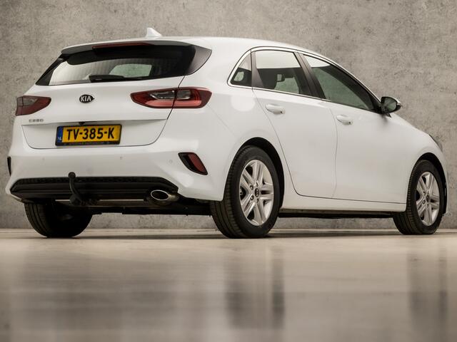 KIA CEE D Ceed 1.0 T-GDi DynamicLine (APPLE CARPLAY, GROOT NAVI, CLIMATE, CAMERA, SPORTSTOELEN, LANE ASSIST, CRUISE, TREKHAAK, NIEUWSTAAT)