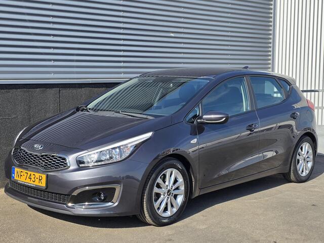 KIA CEE D cee'd 1.6 GDI ComfortPlusLine Navigator Incl: Navigatie, Cruisecontrol, Airconditioning, LM velgen, Parkeerhulpcamera, Metallic lak