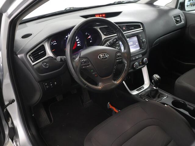 KIA CEE D cee'd Sportswagon 1.6 GDI First Edition | Navigatiesysteem | Achteruitrijcamera | Cruise Control | Airco | Bluetooth |