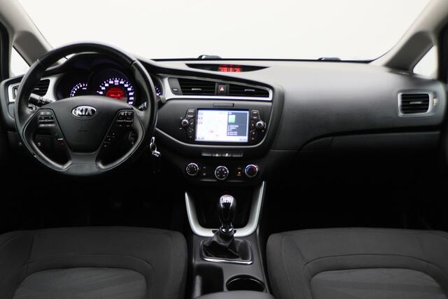 KIA CEE D cee'd Sportswagon 1.6 GDI First Edition