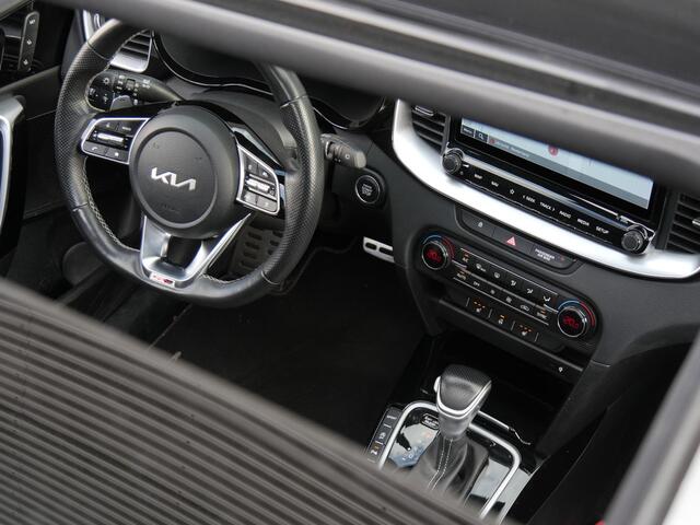 KIA CEE D Ceed Sportswagon 1.5T-GDi GT-PLUSLINE/ PANORAMADAK/ ELEKT. KLEP/ 18INCH VELGEN