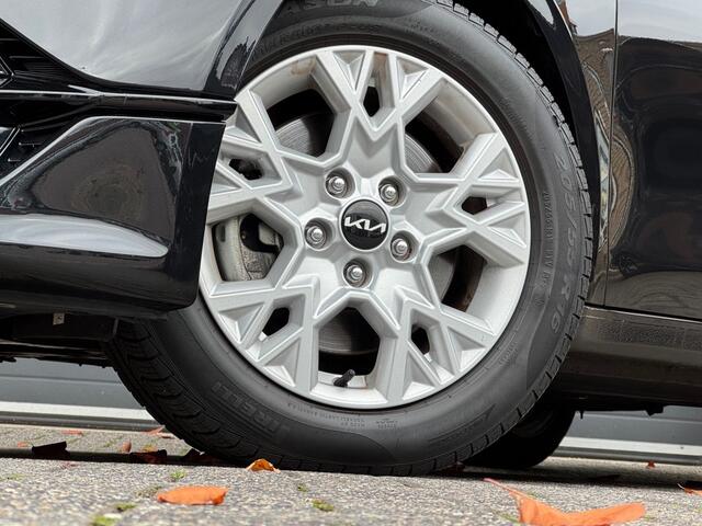 KIA CEE D 1.0 T-GDI 120PK DYNAMICLINE 5-DEURS/NAVI/CARPLAY/NL-AUTO/1E EIG.