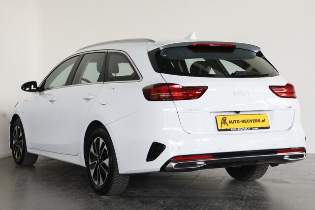 KIA CEE D Ceed Sportswagon 1.6 GDI PHEV DynamicLine / LED / Aut / ACC / Navi / CarPlay / Cam