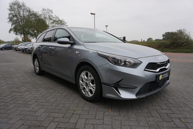 KIA CEE D Ceed Sportswagon 1.0 T-GDi DYNAMICLINE VOLLEDIG DEALER ONDERHOUDEN CAMERA ANDROID-APPLECARPLAY STOEL+STUURVERWARMING ECC AIRCO CRUISECONTROL BLUETOOTH LMV PRIVACYGLAS 4X ELECTR.RAMEN/SPIEGELS
