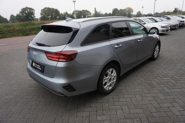 KIA CEE D Ceed Sportswagon 1.0 T-GDi DYNAMICLINE VOLLEDIG DEALER ONDERHOUDEN CAMERA ANDROID-APPLECARPLAY STOEL+STUURVERWARMING ECC AIRCO CRUISECONTROL BLUETOOTH LMV PRIVACYGLAS 4X ELECTR.RAMEN/SPIEGELS