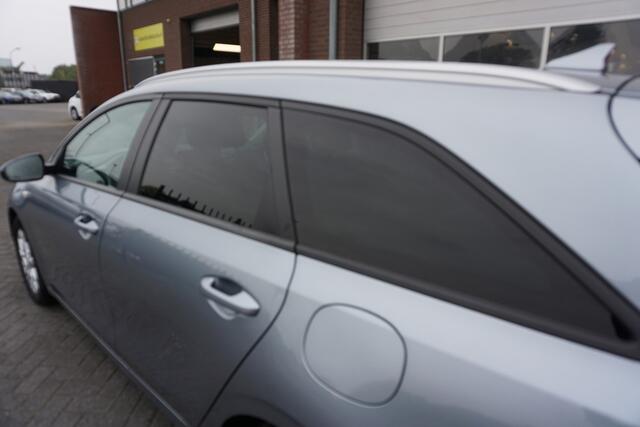 KIA CEE D Ceed Sportswagon 1.0 T-GDi DYNAMICLINE VOLLEDIG DEALER ONDERHOUDEN CAMERA ANDROID-APPLECARPLAY STOEL+STUURVERWARMING ECC AIRCO CRUISECONTROL BLUETOOTH LMV PRIVACYGLAS 4X ELECTR.RAMEN/SPIEGELS
