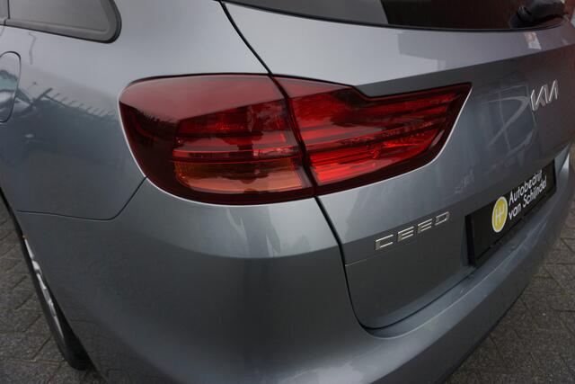 KIA CEE D Ceed Sportswagon 1.0 T-GDi DYNAMICLINE VOLLEDIG DEALER ONDERHOUDEN CAMERA ANDROID-APPLECARPLAY STOEL+STUURVERWARMING ECC AIRCO CRUISECONTROL BLUETOOTH LMV PRIVACYGLAS 4X ELECTR.RAMEN/SPIEGELS