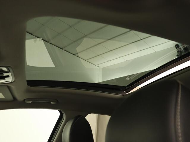 KIA CEE D Ceed 1.6 DCT PHEV ExecutiveLine | Panoramadak | Trekhaak | Leder | Stoelventilatie | Carplay | Adaptive cruise | Camera | Stoel & stuurverwarming | Navigatie