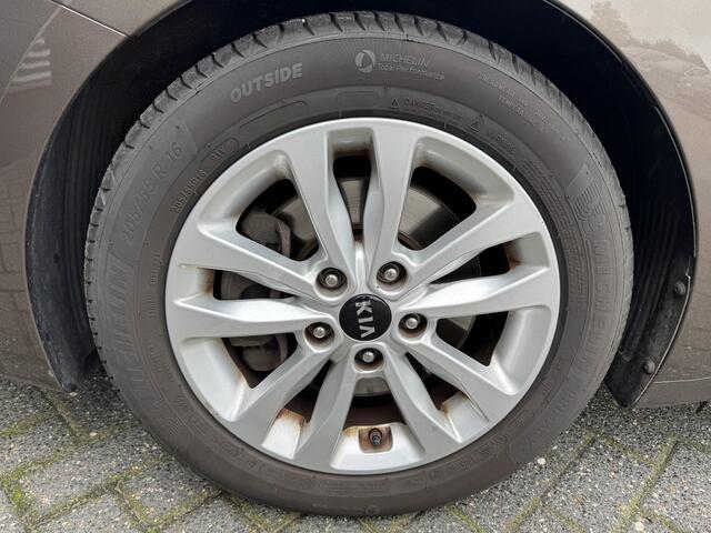 KIA CEE D cee'd 1.6 GDI ComfortPlusLine Navigator | Camera | Lichtmetalen Velgen | Navigatie | Cruise Control |